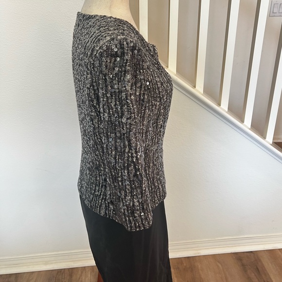 Iisli sequined 2 button cardigan 3/4 sleeve nwot extra button attached size 10 - Picture 3 of 16